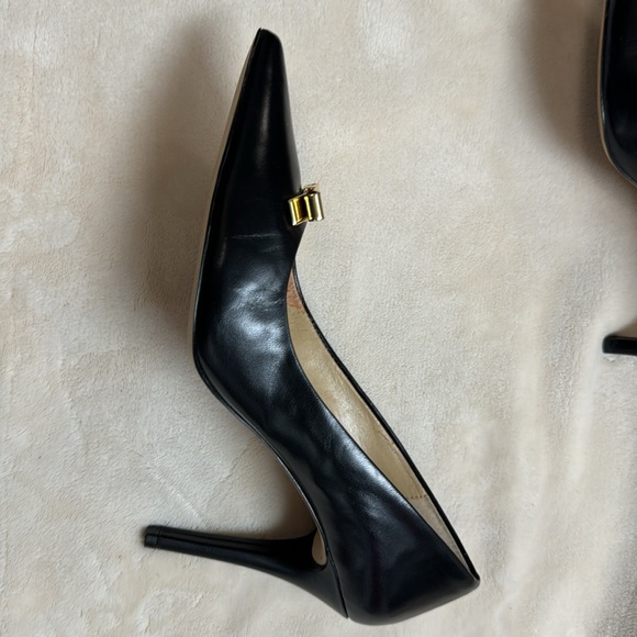 Michael Kors pointed toe heels - Picture 3 of 7